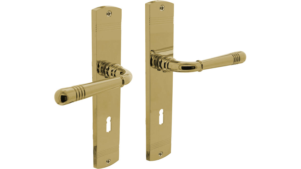 Deurkruk Helena op schild afgerond 235x45mm sleutelgat 72mm PVD messingkleur