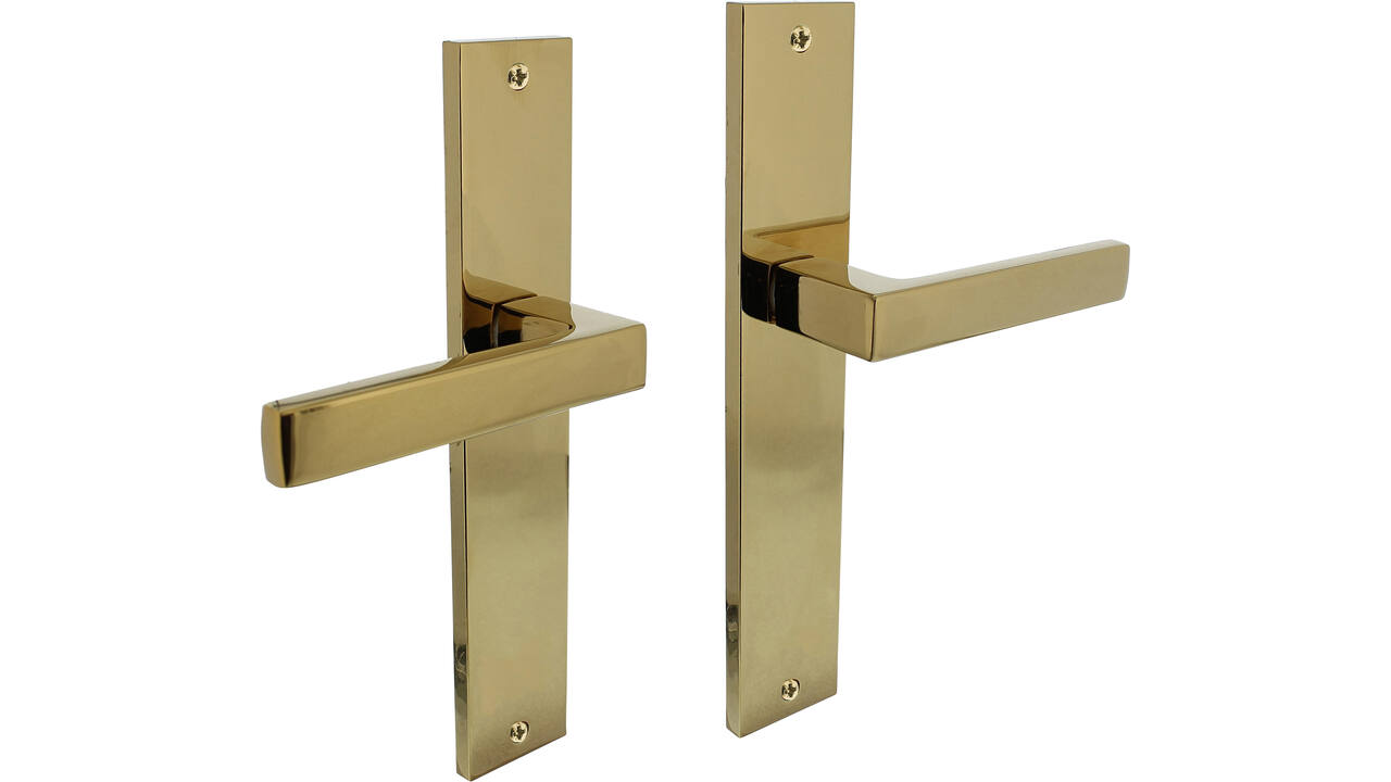 Deurkruk Hera op schild rechthoekig 245x45mm blind PVD messingkleur