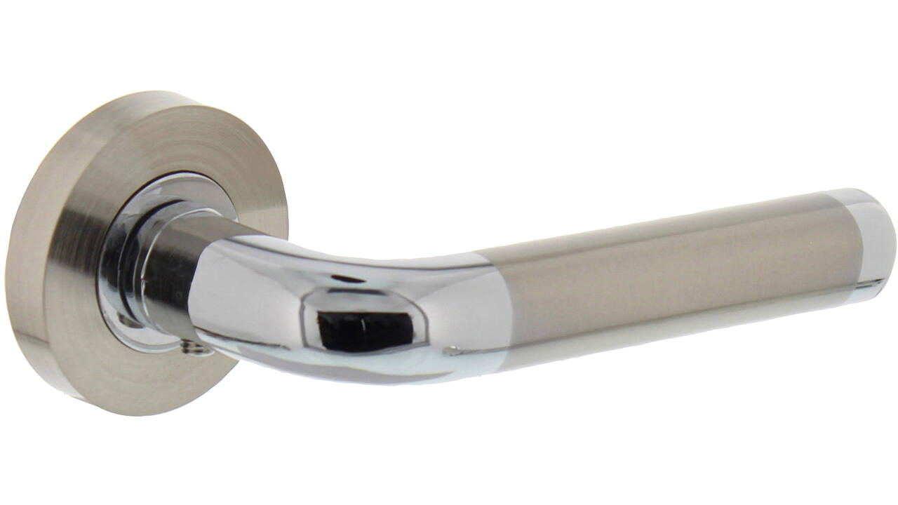 Gatdeel rechts Agatha op rozet verdekt ø52x10mm met nokken chroom/nikkel mat
