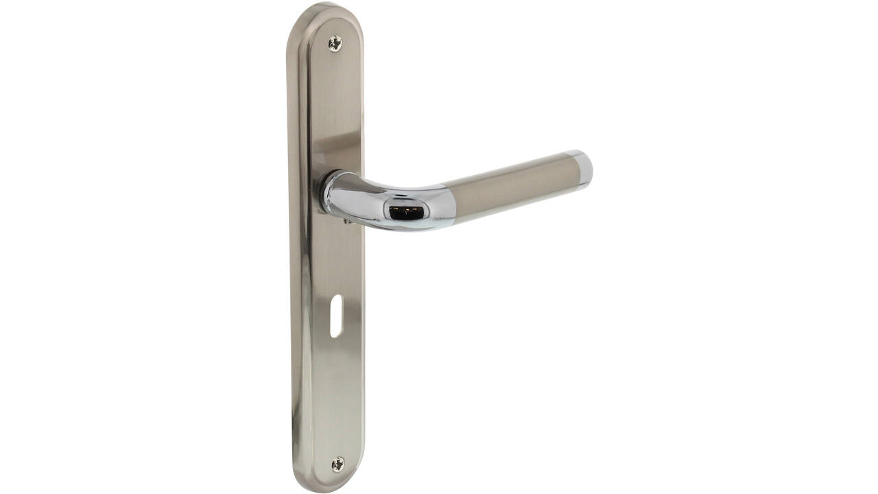 Deurkruk Agatha op schild ovaal 242x43mm sleutelgat 56mm chroom/nikkel mat