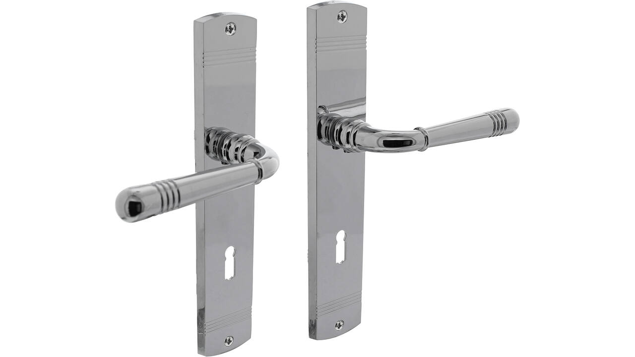 Deurkruk Helena op schild afgerond 235x45mm sleutelgat 72mm chroom