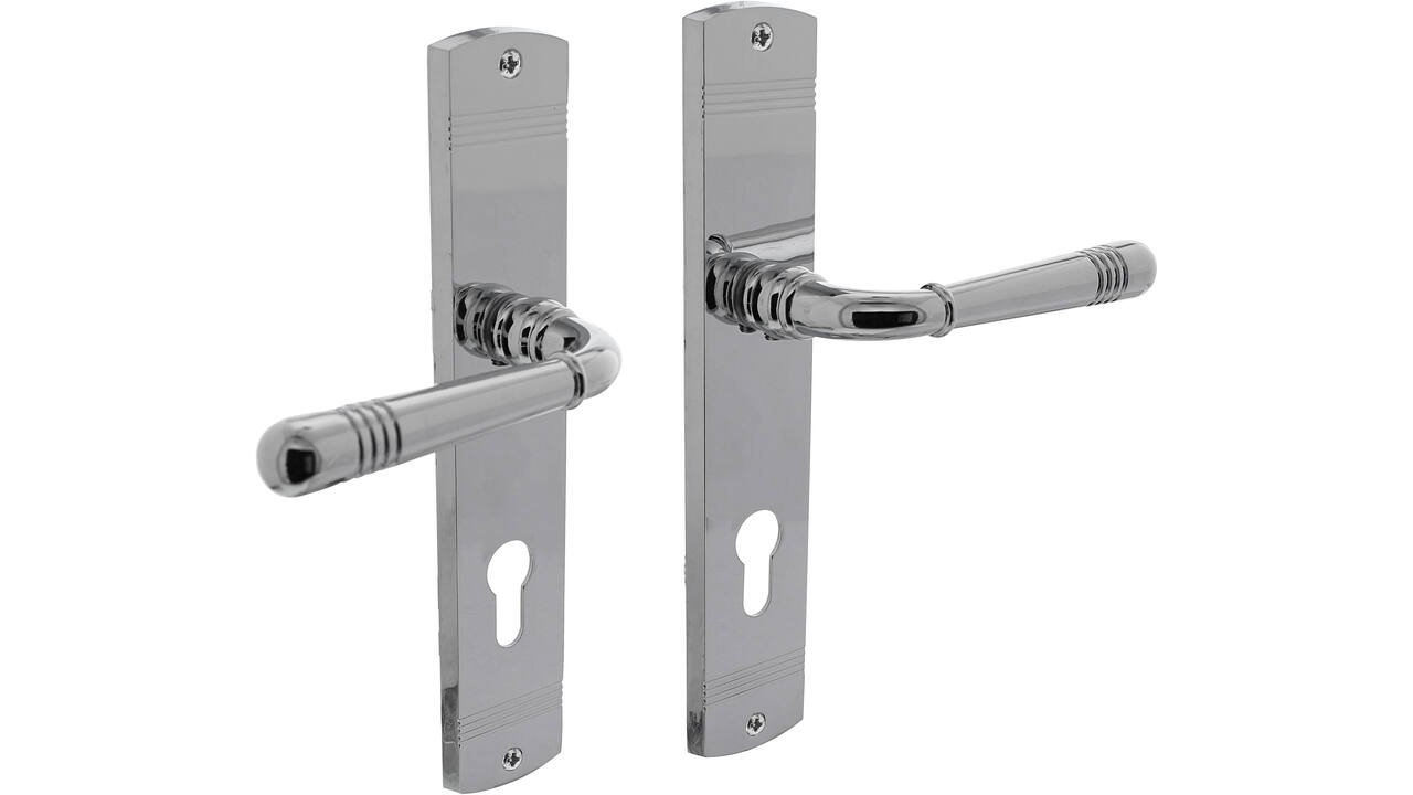 Deurkruk Helena op schild afgerond 235x45mm profielcilindergat 72mm chroom