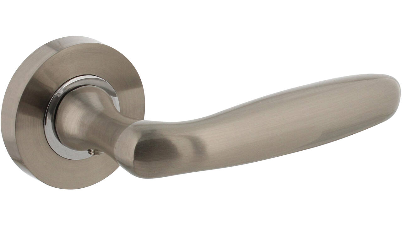Deurkruk Bjorn op rozet verdekt ø52x10mm met nokken nikkel mat