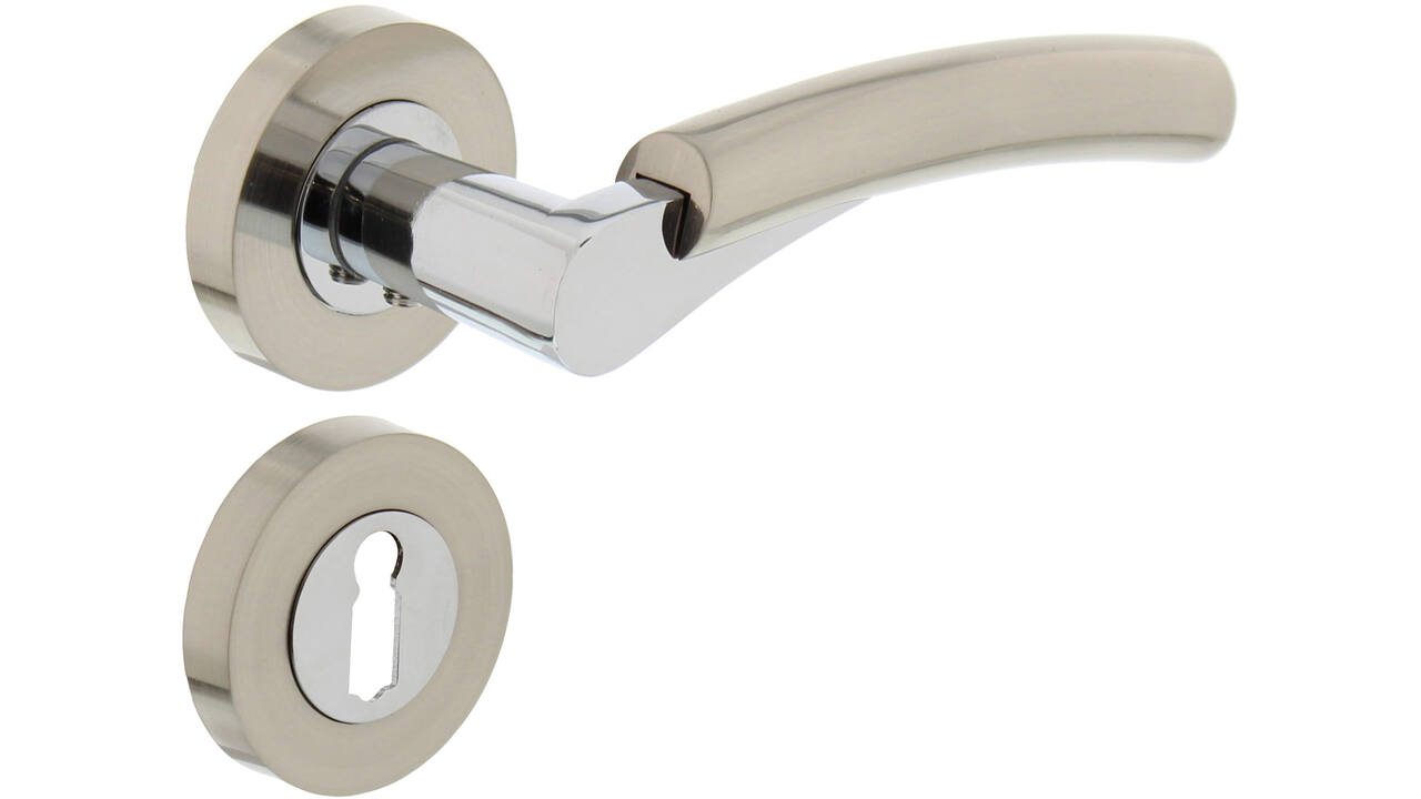 Deurkruk Bryan op rozet verdekt ø52x10mm met nokken en sleutelrozetten chroom/nikkel mat
