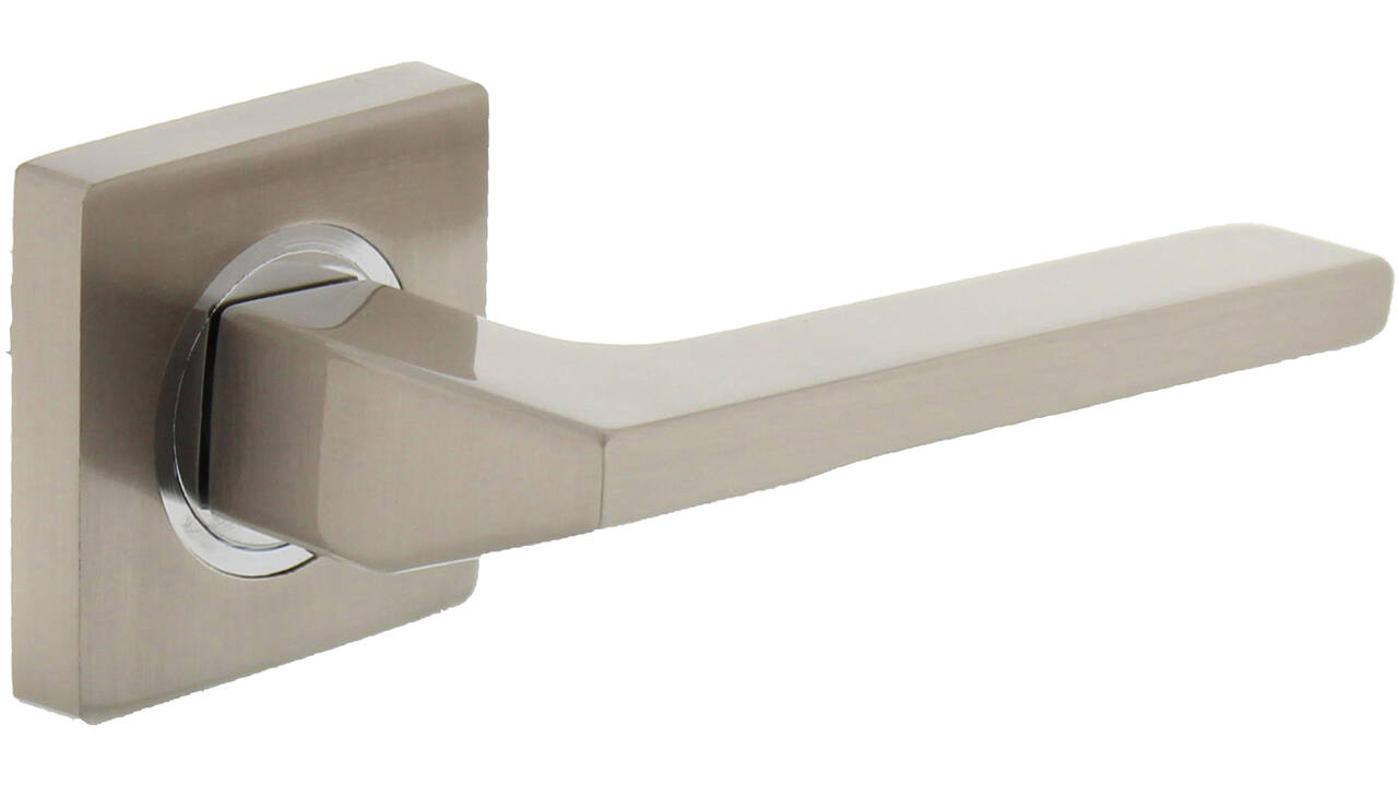 Deurkruk Ben op rozet verdekt 55x55x10mm met nokken chroom/nikkel mat