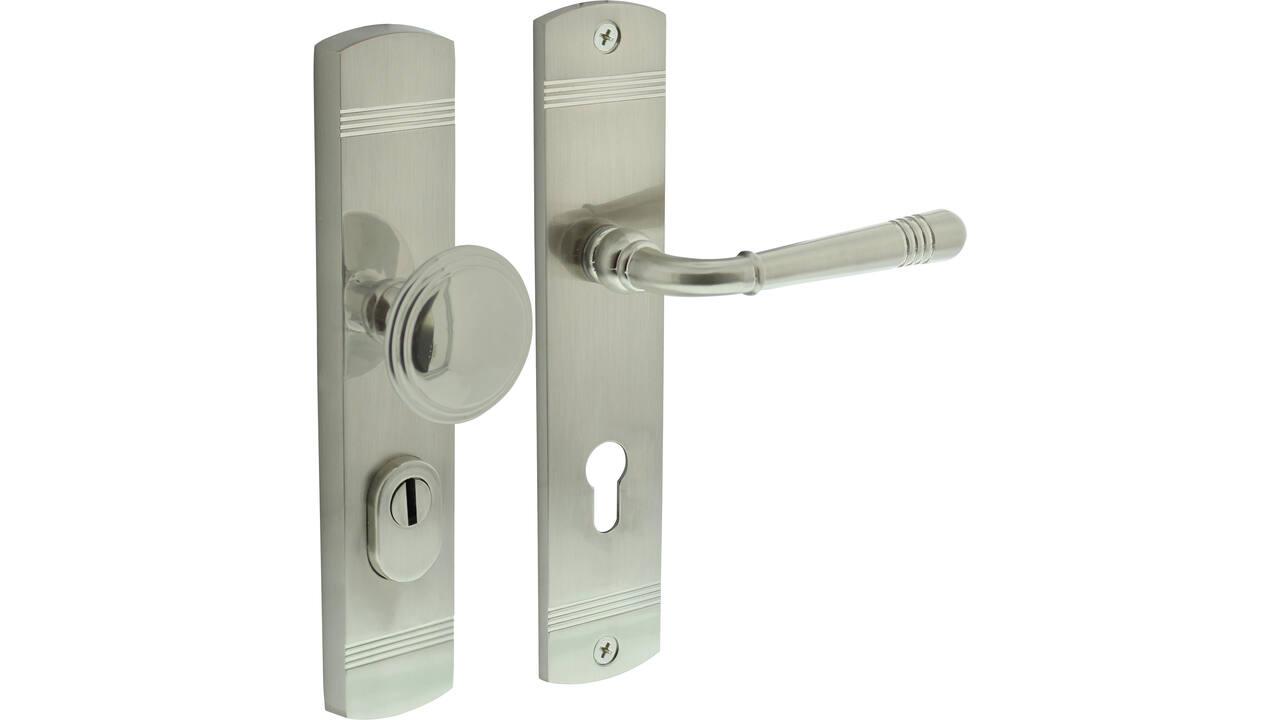 Voordeurbeslag Helena 239x50mm knop/kruk profielcilindergat 72mm met kerntrekbeveiliging nikkel mat