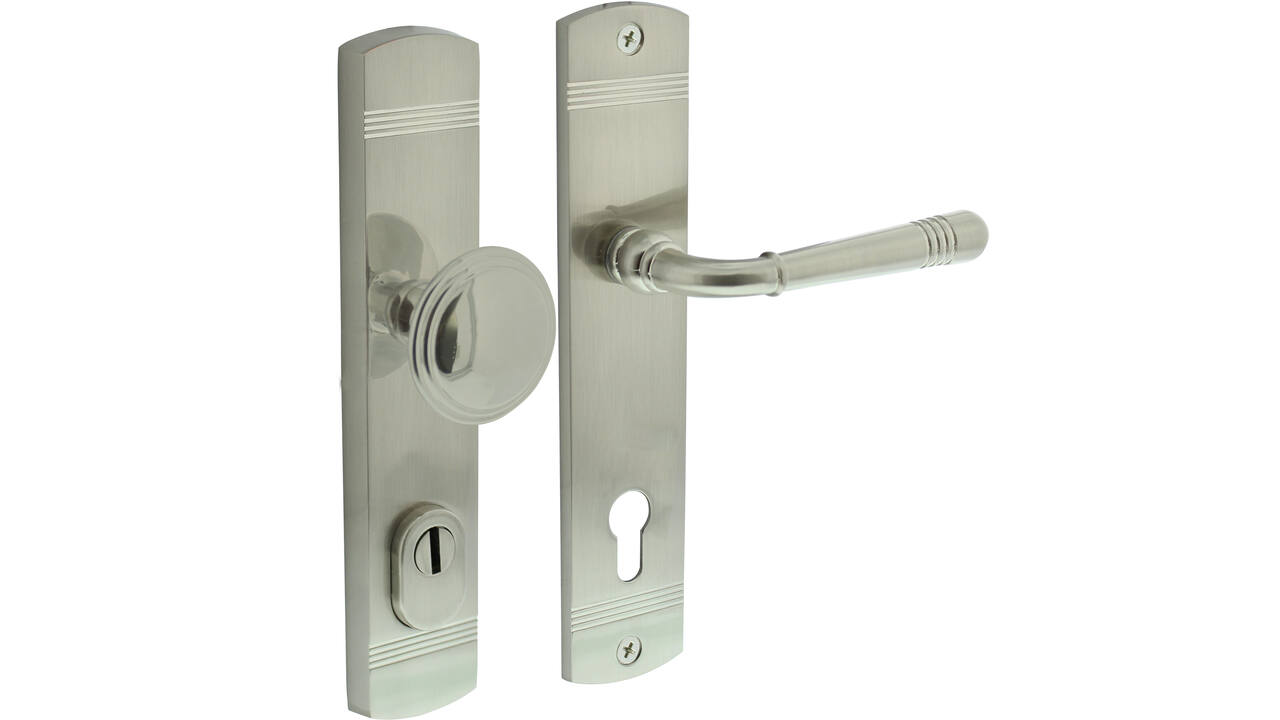 Voordeurbeslag Helena 239x50mm knop/kruk profielcilindergat 92mm met kerntrekbeveiliging nikkel mat