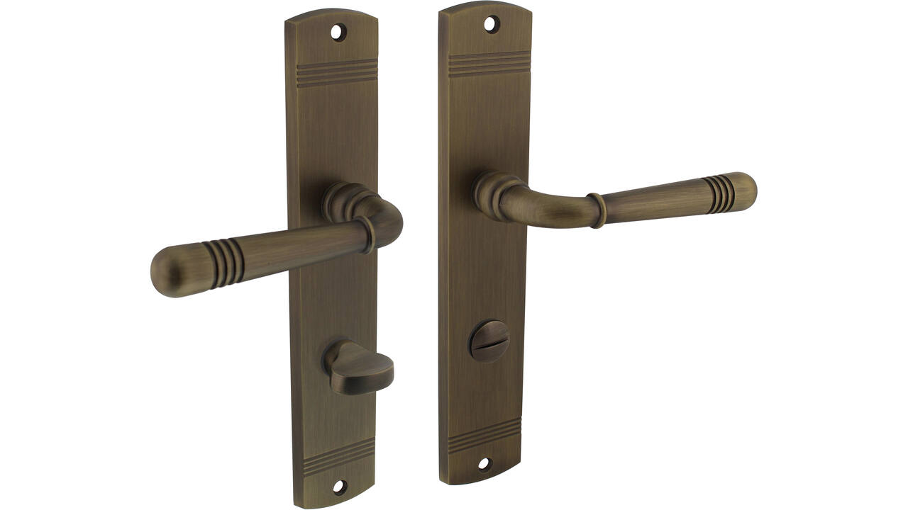 Deurkruk Helena op schild afgerond 235x45mm wc 78/8mm gebruineerd