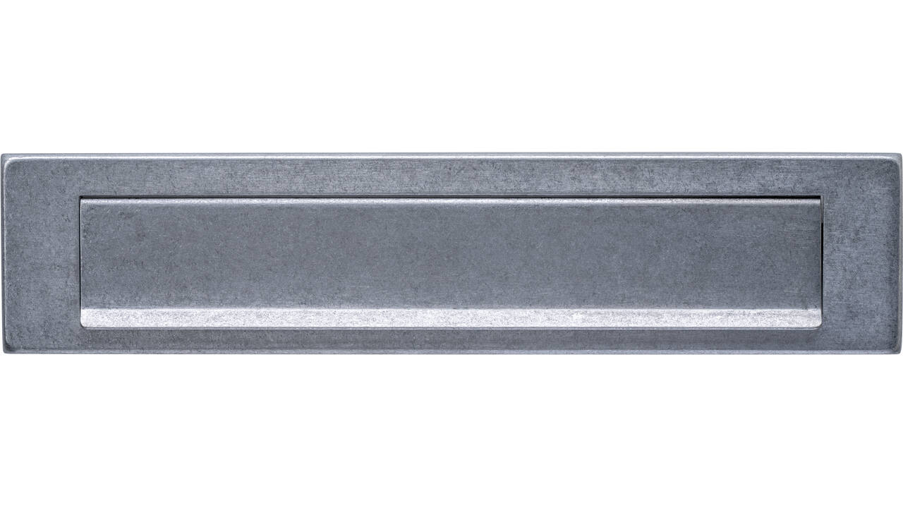 Briefplaat rechthoekig 340x75mm met klep/regenrand rvs getrommeld