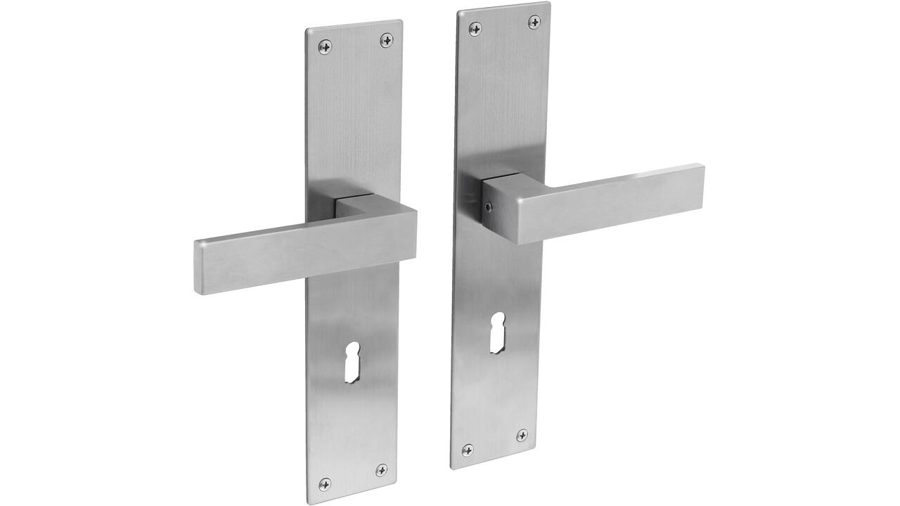 Deurkruk Amsterdam met schild rechthoekig 250x55x2mm sleutelgat 72mm rvs