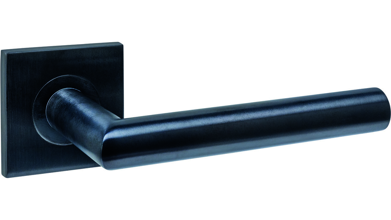 Deurkruk Q 04 op rozet verdekt 53x53x6mm PVD zwart