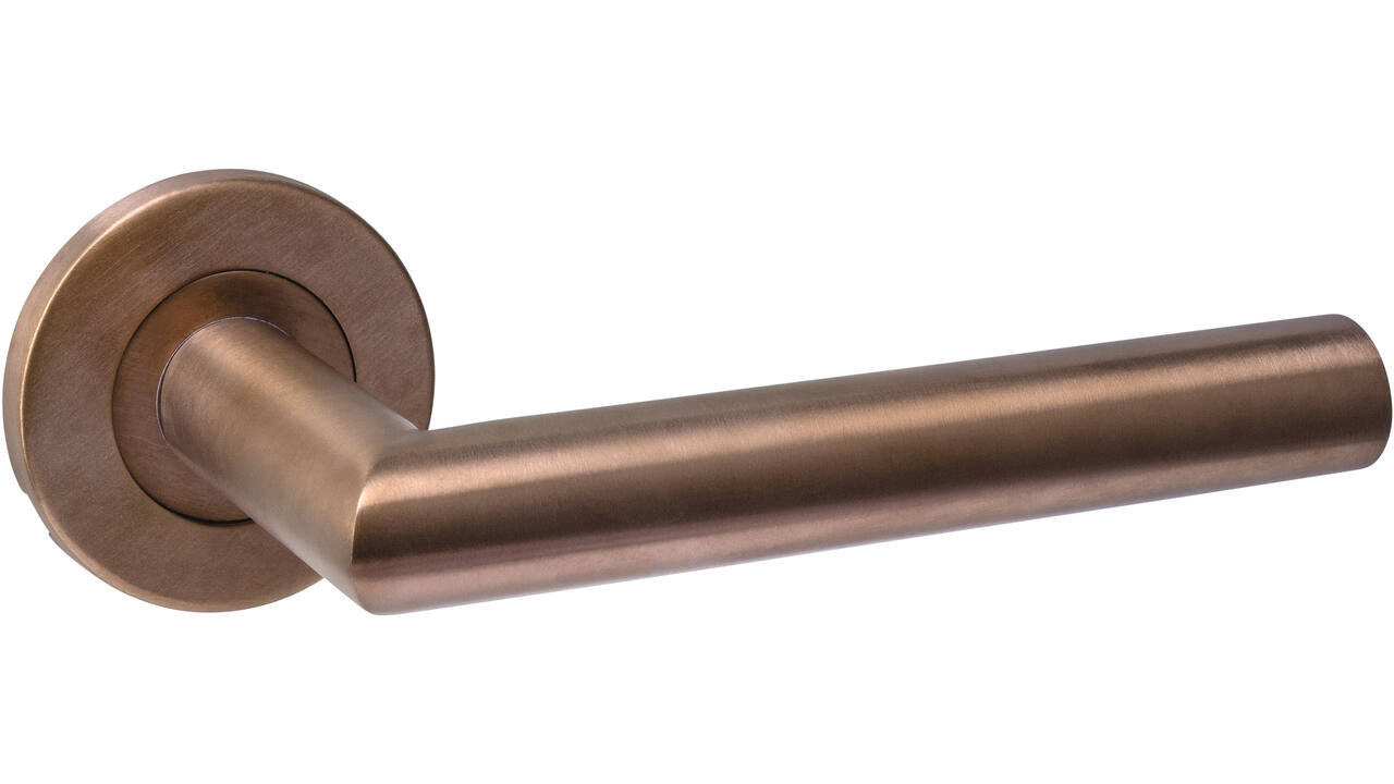 Deurkruk Q 01 op rozet verdekt ø52x6mm PVD brons