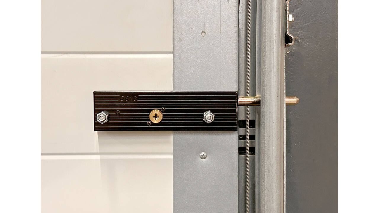 SecuMax Garagekanteldeur oplegslot slot  (2)