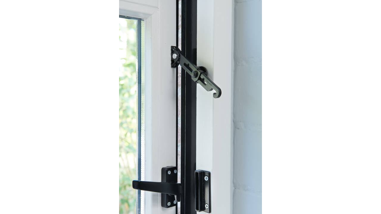 SecuMax Raamuitzetter buitendraaiend Blackline