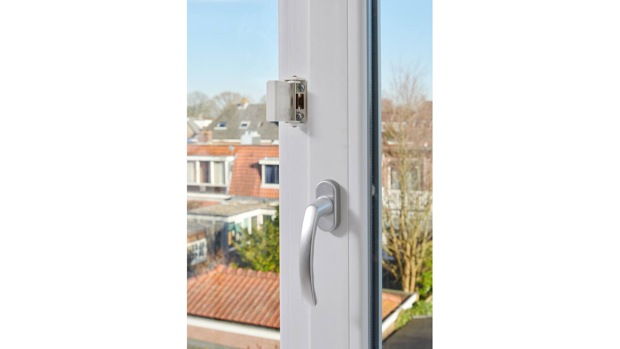 SecuMax Draaikiep raam grendel wit