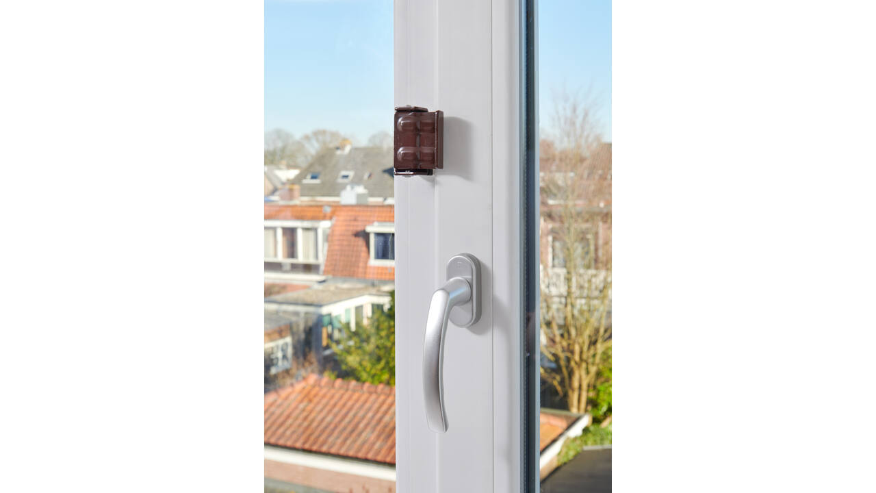SecuMax Draaikiep raam grendel bruin