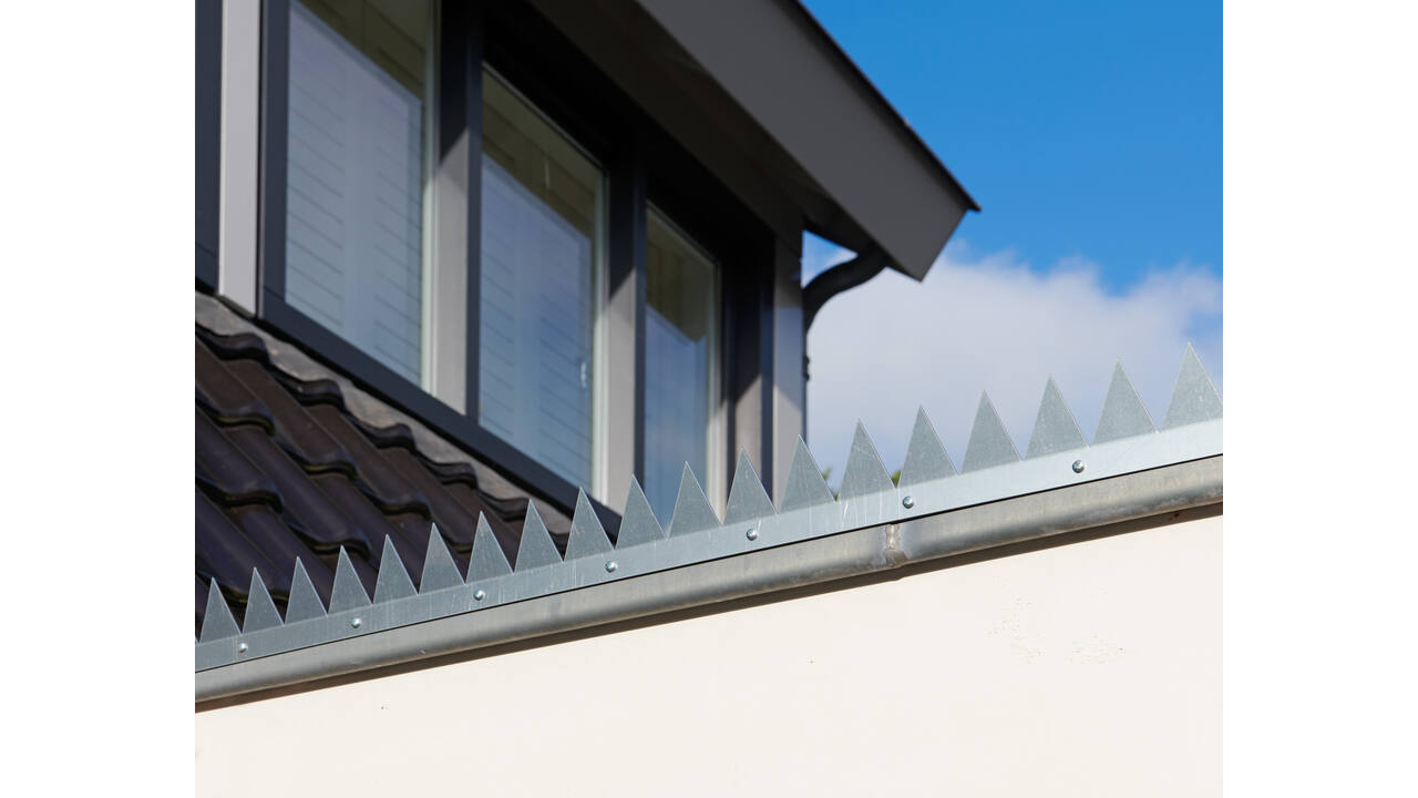 SecuMax Anti-Klimstrip Staal verzinkt, 100cm, 15 graden (2)