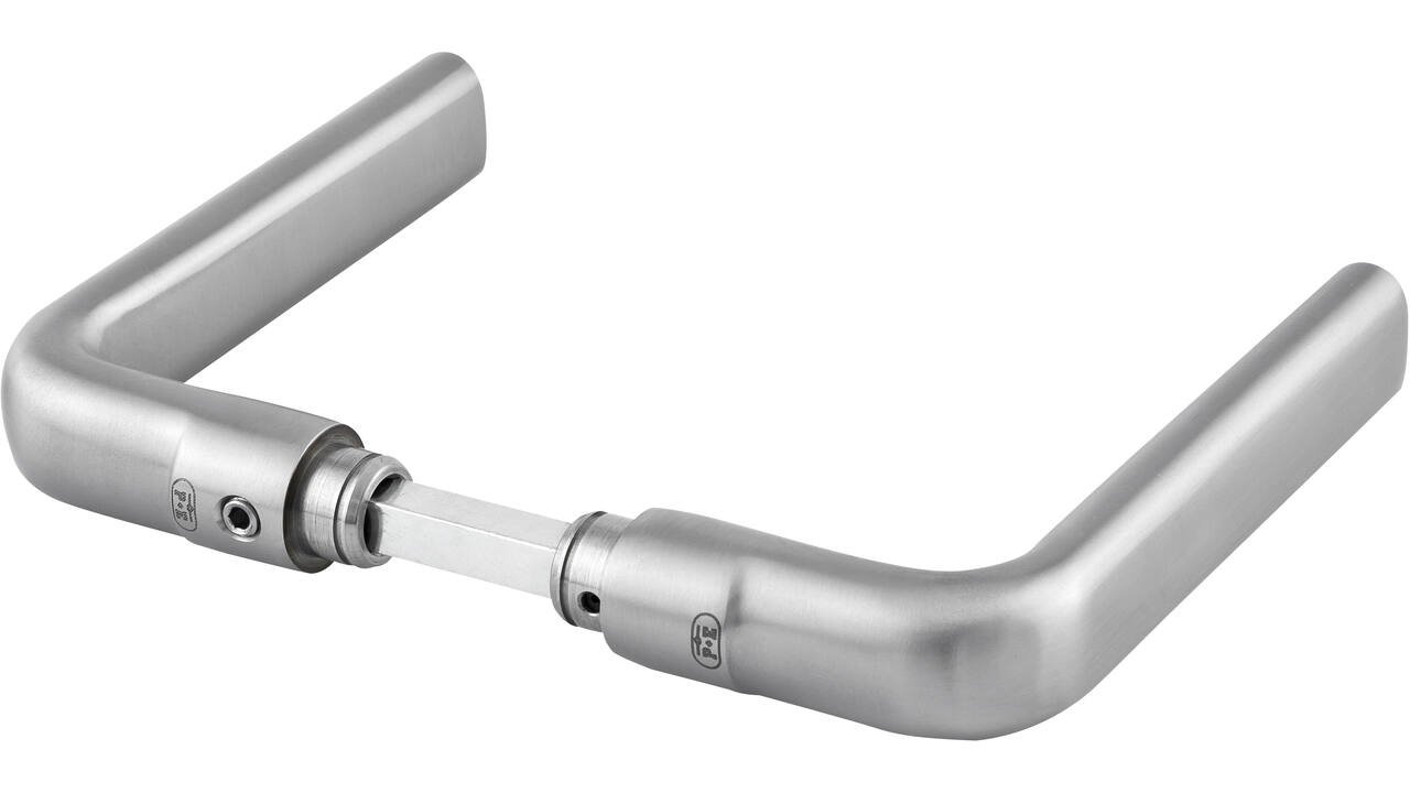 Deurkrukken roestvast staal geborsteld 127x58mm Ø 22mm met krukstift 8x84mm geschikt voor deur- en beslagdikte van 40-69mm.Certificeringen: gebruiks klasse 4 EN 1906: 2002-05, geschikt voor toepassing in rook- en brandwerende deuren DIN 18273: 1997-12.