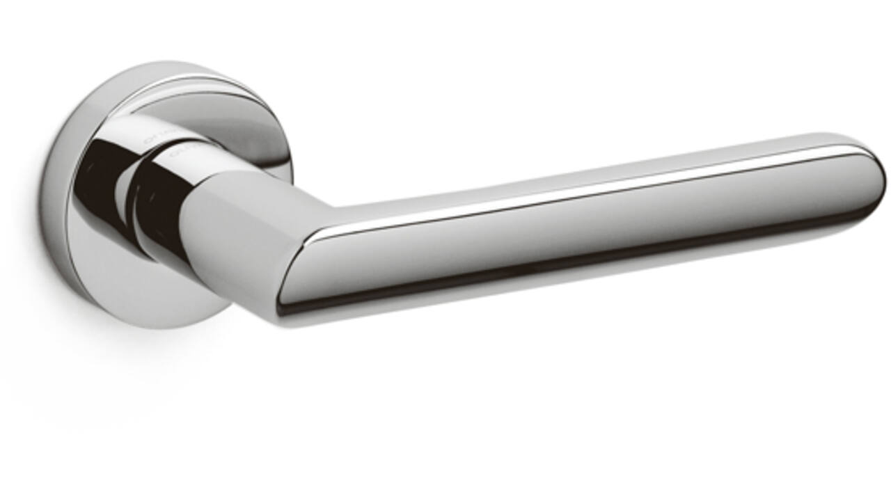 Olivari deurkruk Emilia + ronde geveerde rozet 47x10mm opschroevende bevestiging Chroom