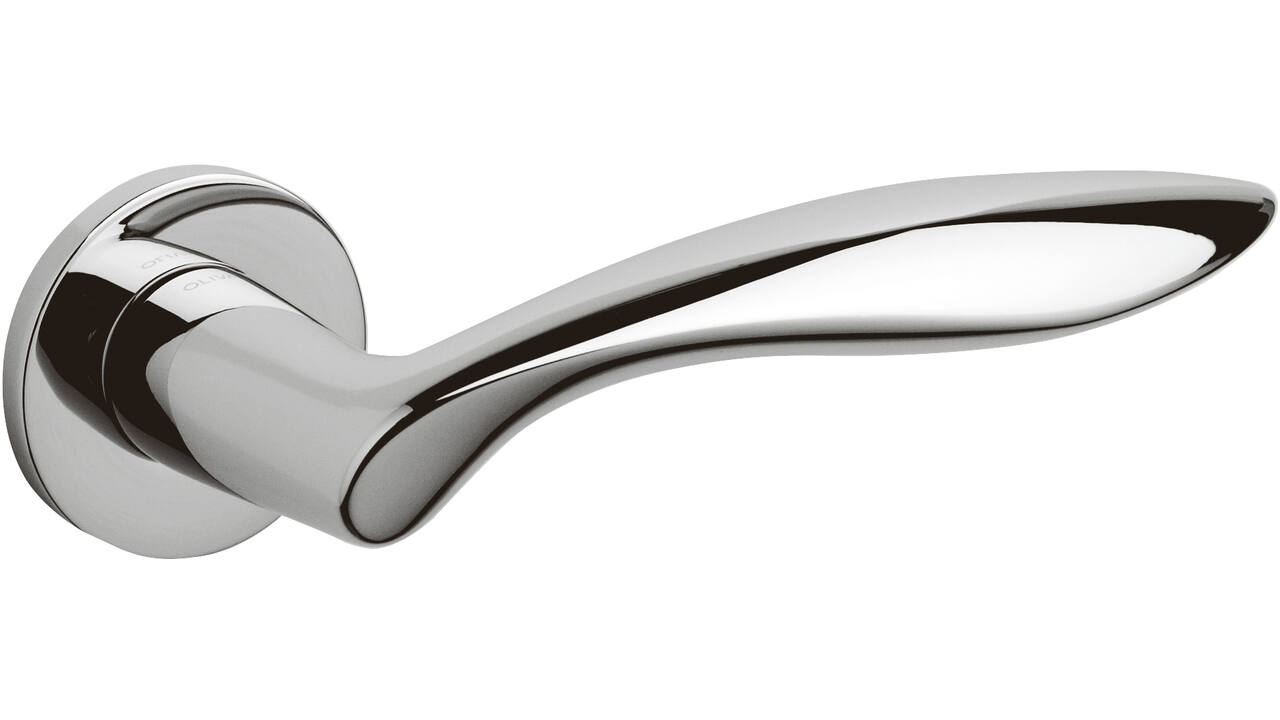 Olivari deurkruk Onda + ronde geveerde rozet 51x5mm met nokken en doorgaande bevestiging Chroom