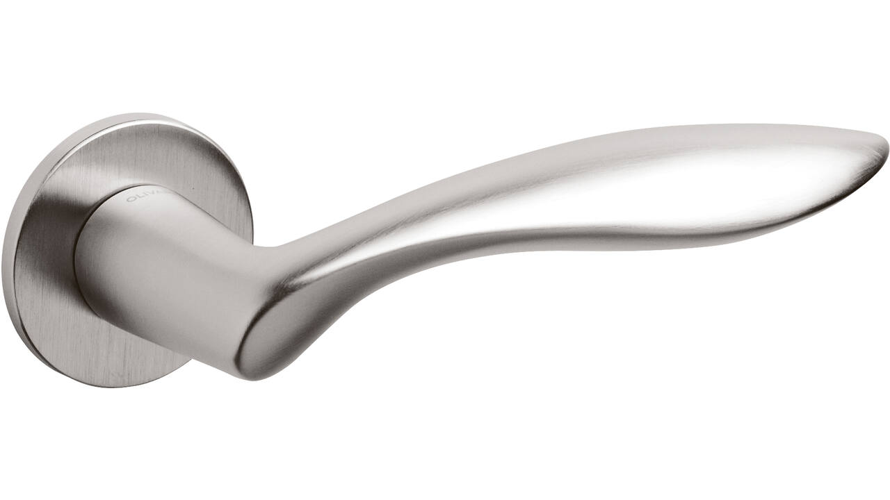 Olivari deurkruk Onda + ronde geveerde rozet 51x5mm met nokken en doorgaande bevestiging RVS mat titaan PVD