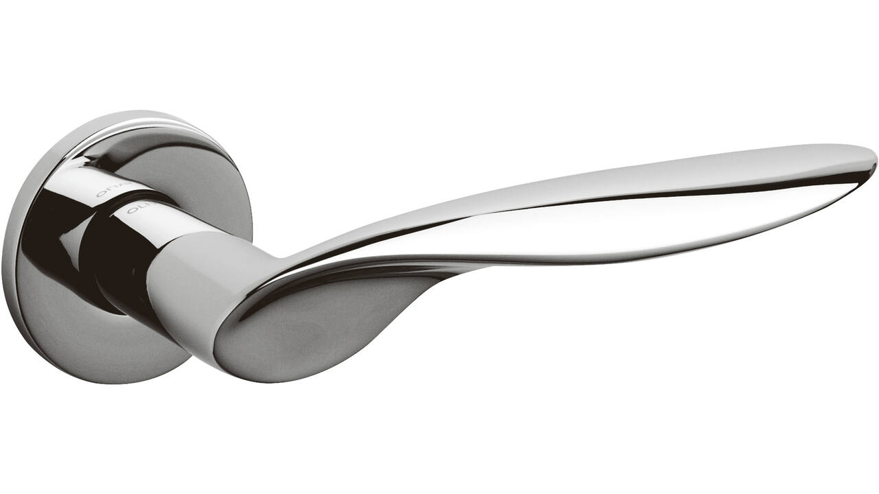 Olivari deurkruk Wind + ronde geveerde rozet 51x5mm met nokken en doorgaande bevestiging Chroom