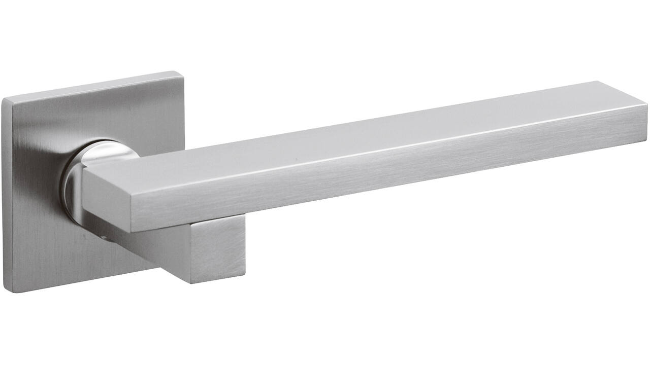 Olivari deurkruk Space Q + vierkant geveerde rozet 51x5mm met nokken en doorgaande bevestiging Chroom mat