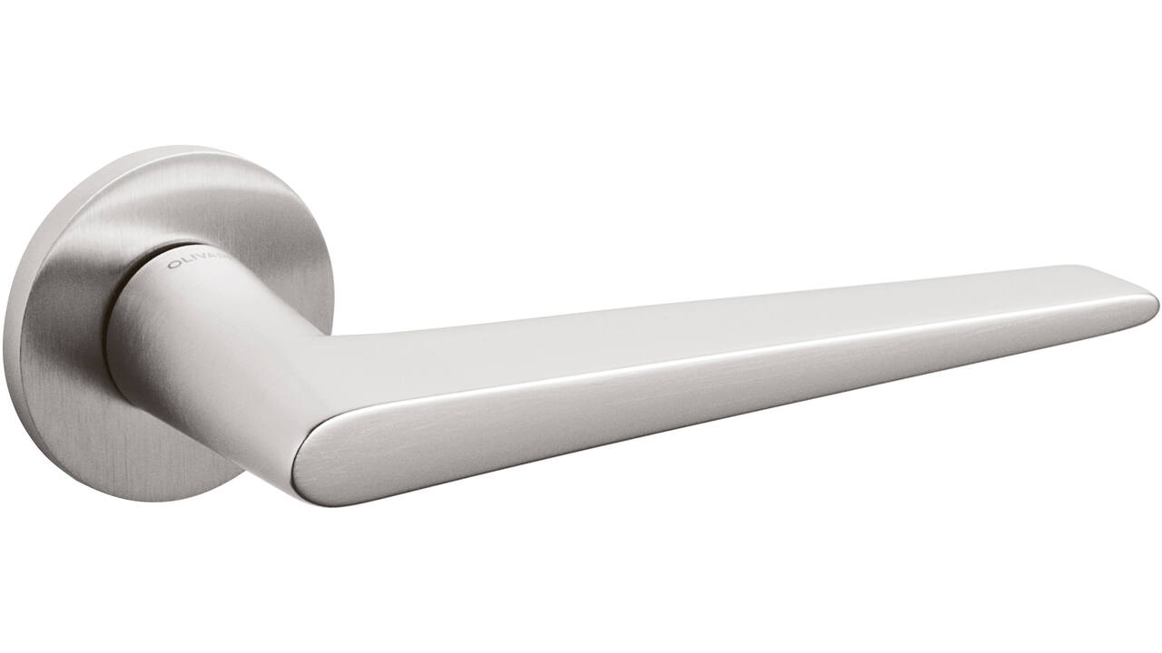 Olivari deurkruk Nina + ronde geveerde rozet 51x5mm met nokken en doorgaande bevestiging RVS mat titaan PVD