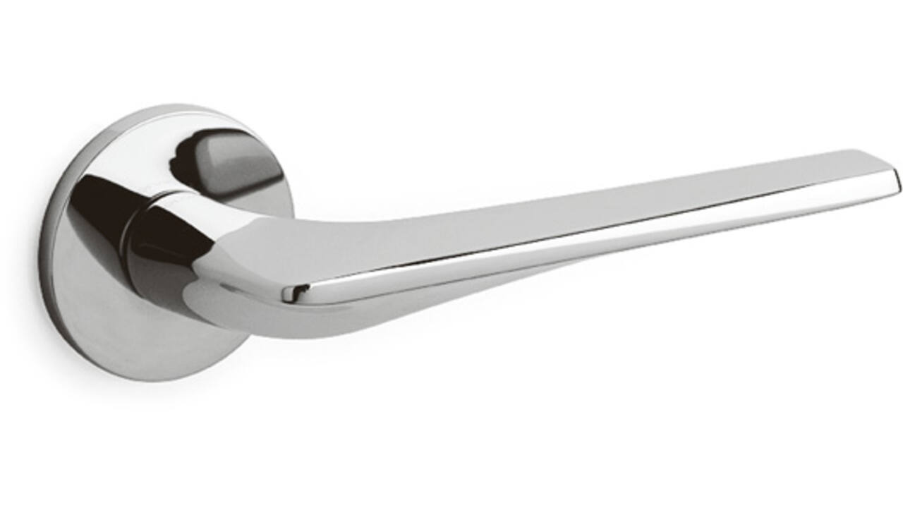 Olivari deurkruk Twist + ronde geveerde rozet 51x5mm opschroevende bevestiging Chroom