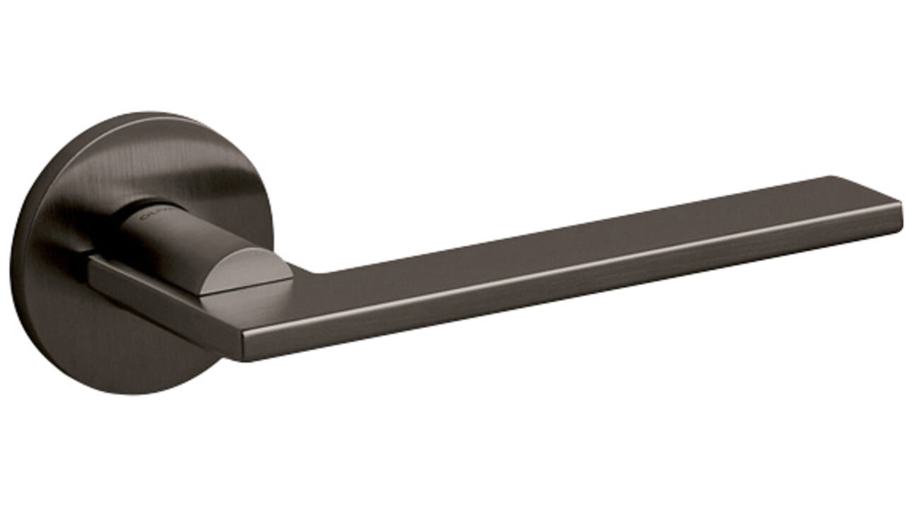 Olivari deurkruk Open + ronde geveerde rozet 51x5mm opschroevende bevestiging Antraciet mat titaan PVD