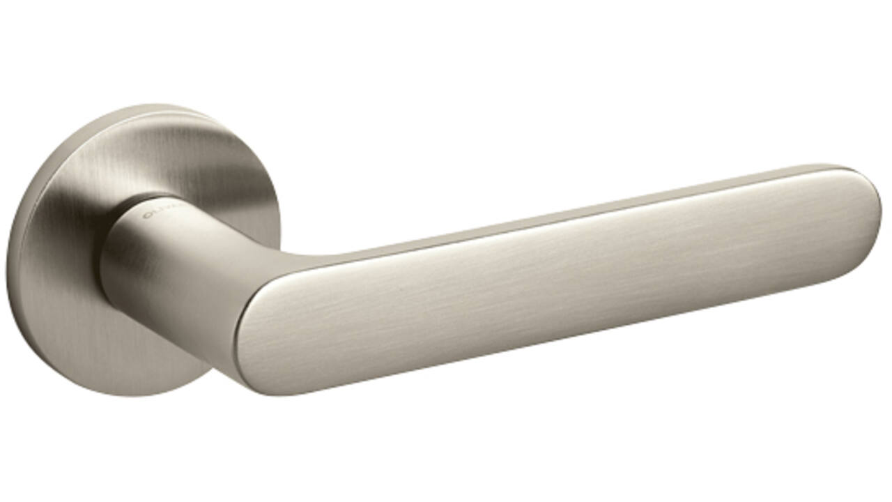 Olivari deurkruk Icona + ronde geveerde rozet 51x5mm met nokken en doorgaande bevestiging Nikkel mat titaan PVD