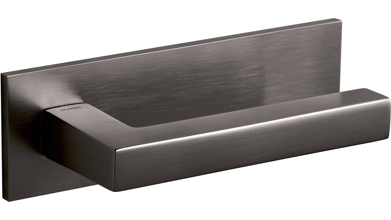 Olivari Deurkruk ABC + rechthoekig geveerd schild 162x51mm met doorgaande bevestiging Antraciet mat titaan PVD