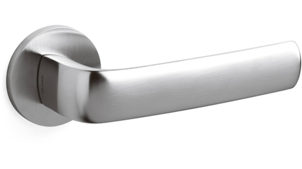Olivari deurkruk Diva + ronde geveerde rozet 51x5mm met nokken en doorgaande bevestiging Chroom mat