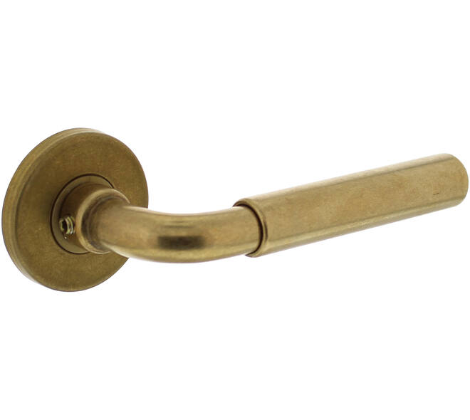 Deurkruk Palma met rozet verdekt ø49x7mm messing getrommeld