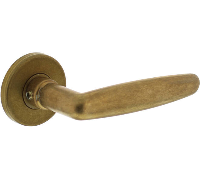 Deurkruk Sophie met rozet verdekt ø49x7mm messing getrommeld