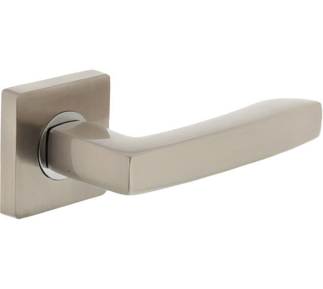Deurkruk Dean op rozet verdekt 55x55x10mm met nokken chroom/nikkel mat