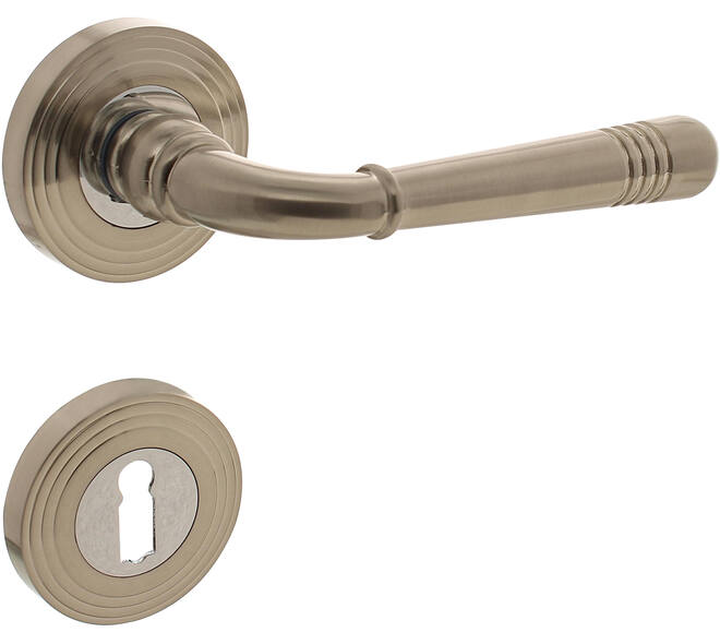 Deurkruk Helena op rozet verdekt met rillen ø55x10mm met nokken en sleutelrozetten chroom/nikkel mat