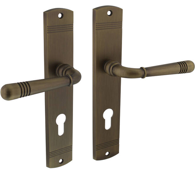 Deurkruk Helena op schild afgerond 235x45mm profielcilindergat 72mm gebruineerd
