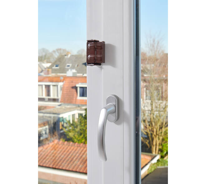 SecuMax Draaikiep raam grendel bruin
