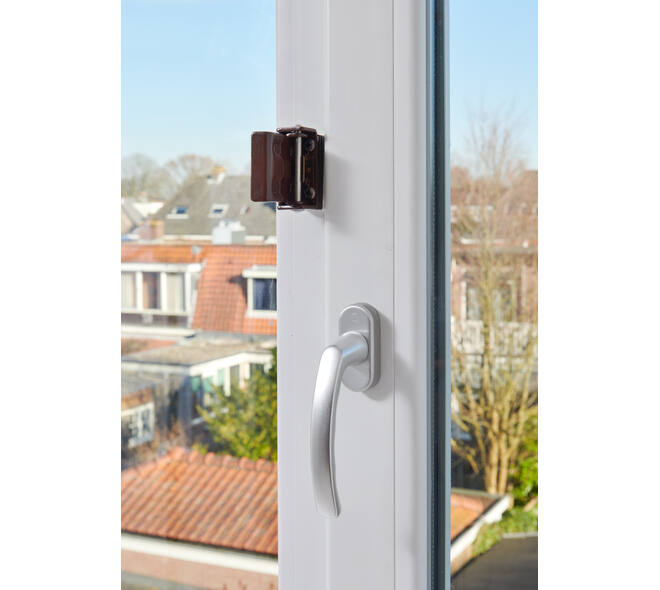 SecuMax Draaikiep raam grendel bruin