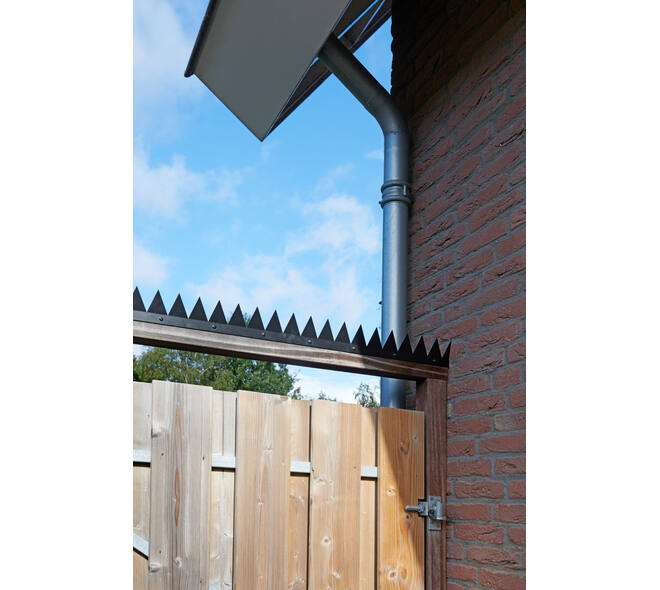 SecuMax Anti-Klimstrip Staal blackline, 100cm, 15 graden (2)