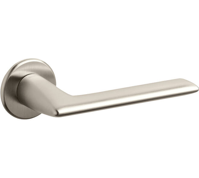 Olivari deurkruk Tecno + ronde geveerde rozet 51x5mm met nokken en doorgaande bevestiging Nikkel mat titaan PVD