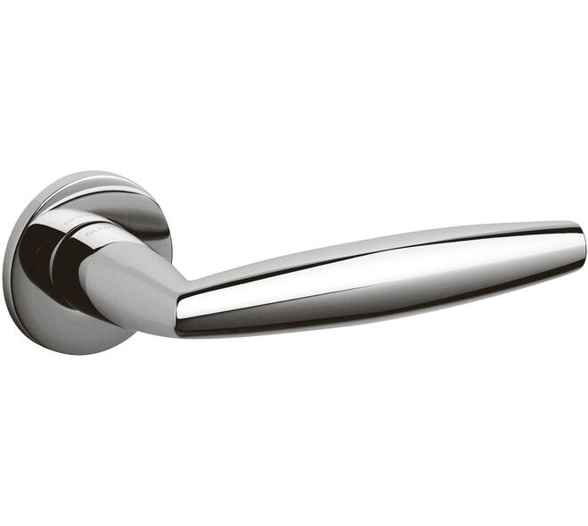 Olivari deurkruk Aurelia + ronde geveerde rozet 51x5mm met nokken en doorgaande bevestiging Chroom