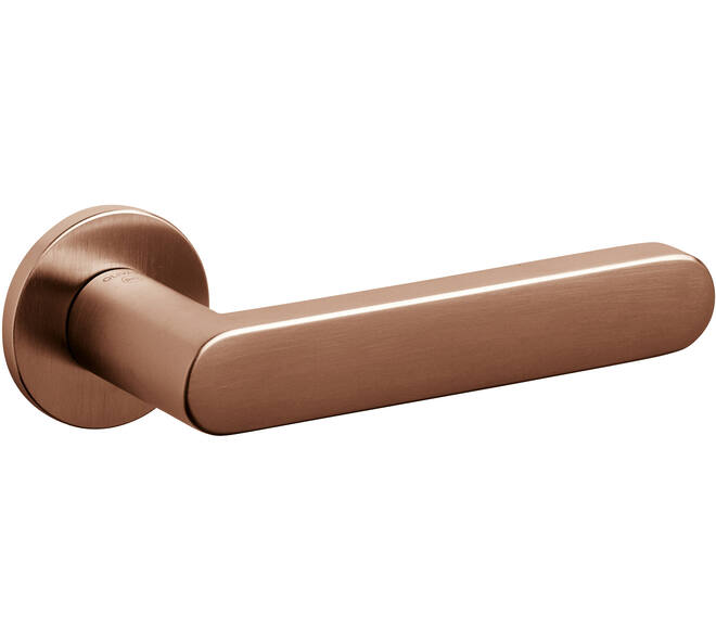 Olivari deurkruk Link + ronde geveerde rozet 51x5mm met nokken en doorgaande bevestiging Koper mat titaan PVD