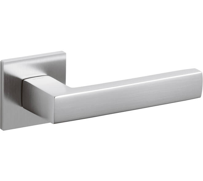 Olivari deurkruk Planet Q + vierkant geveerde rozet 51x5mm met nokken en doorgaande bevestiging Chroom mat
