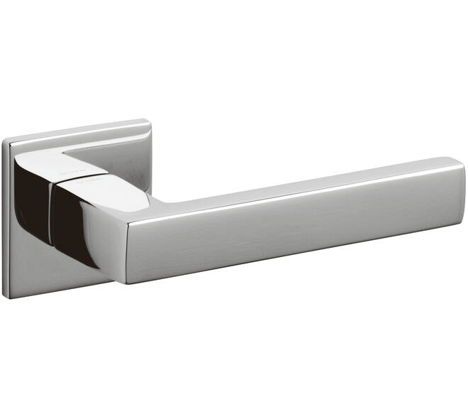 Olivari deurkruk Planet Q + vierkant geveerde rozet 51x5mm met nokken en doorgaande bevestiging Chroom