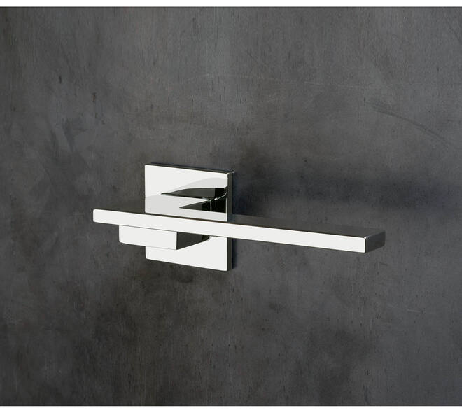Olivari deurkruk Living + vierkant geveerde rozet 51x5mm met nokken en doorgaande bevestiging Chroom