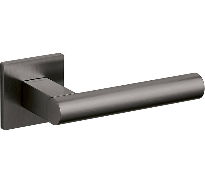 Olivari deurkruk Euclide Q + vierkant geveerde rozet 51x5mm met nokken en doorgaande bevestiging Antraciet mat titaan PVD