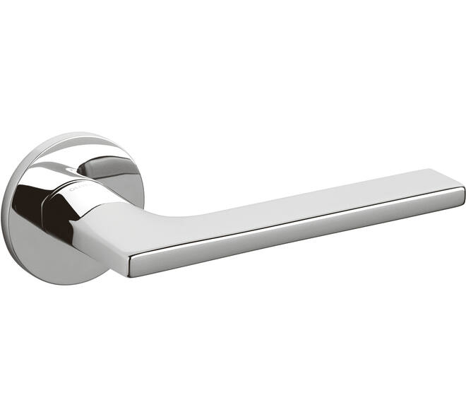 Olivari deurkruk Lotus + ronde geveerde rozet 51x5mm met nokken en doorgaande bevestiging Chroom
