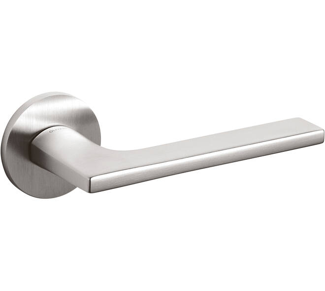 Olivari deurkruk Lotus + ronde geveerde rozet 51x5mm met nokken en doorgaande bevestiging RVS mat titaan PVD